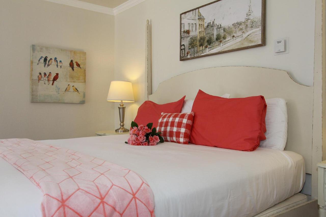 Lamp Lighter Inn And Sunset Suites Carmel-by-the-Sea Exterior foto