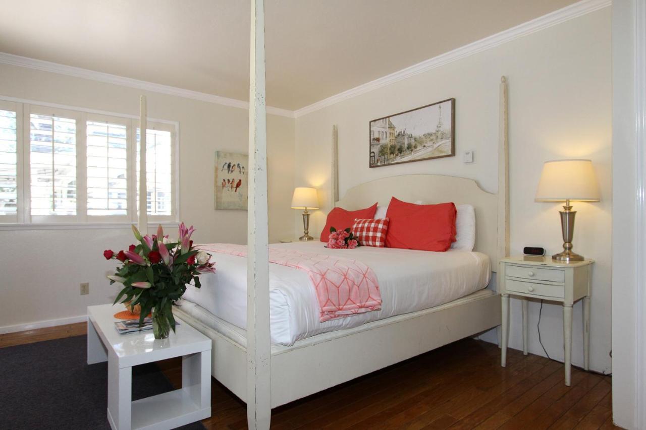 Lamp Lighter Inn And Sunset Suites Carmel-by-the-Sea Exterior foto