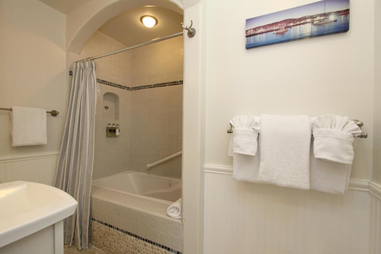 Lamp Lighter Inn And Sunset Suites Carmel-by-the-Sea Exterior foto