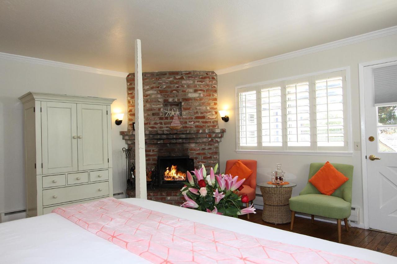Lamp Lighter Inn And Sunset Suites Carmel-by-the-Sea Exterior foto